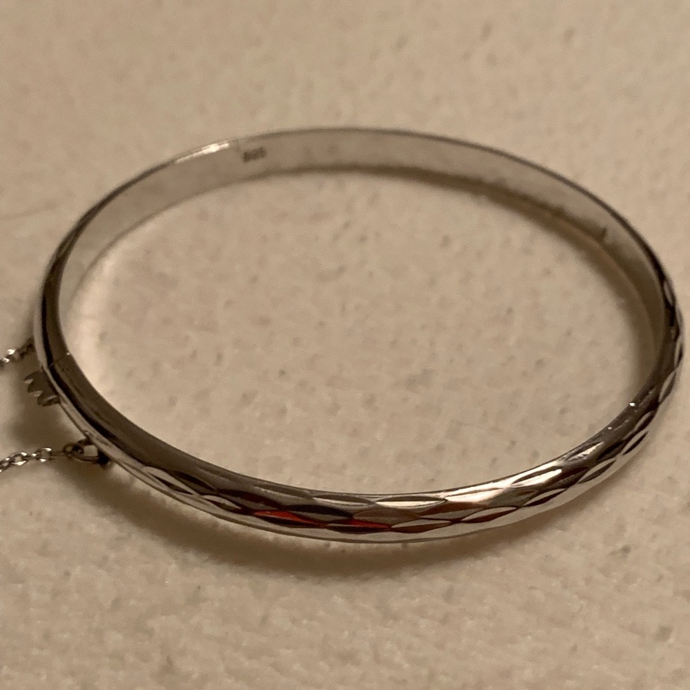 Silver bangle bracelet